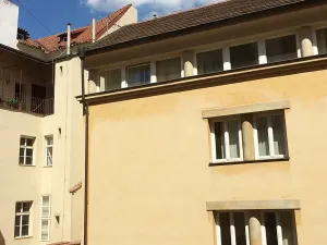 Pronájem kanceláře, Praha - Malá Strana, Karmelitská, 21 m2