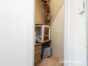 Pronájem bytu 2+kk, Praha - Vršovice, Kodaňská, 49 m2