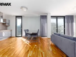 Prodej bytu 3+kk, Karlovy Vary, Pražská silnice, 99 m2