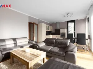 Prodej bytu 2+kk, Karlovy Vary, Pražská silnice, 63 m2