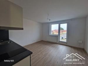 Pronájem bytu 1+kk, Cerhenice, Nádražní, 27 m2