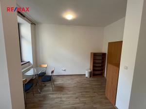 Pronájem bytu 1+kk, Beroun, Na Příkopě, 43 m2