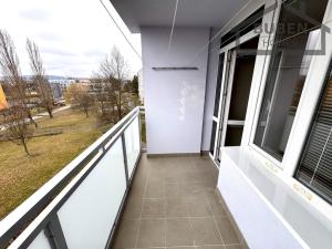 Prodej bytu 3+1, Tachov, Bělojarská, 68 m2