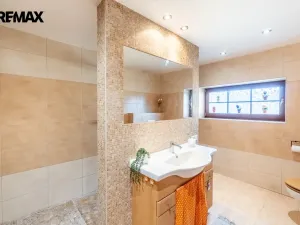 Prodej rodinného domu, Ondřejov - Třemblat, Výstavní, 310 m2