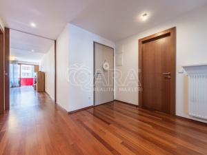 Pronájem bytu 3+kk, Praha - Vysočany, Podnádražní, 92 m2