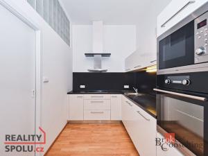 Pronájem bytu 2+kk, Praha - Vršovice, Kodaňská, 58 m2