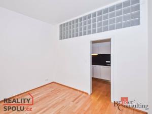 Pronájem bytu 2+kk, Praha - Vršovice, Kodaňská, 58 m2