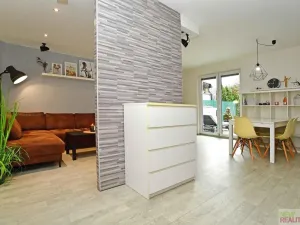 Pronájem rodinného domu, Popovičky - Chomutovice, Petrovy Vrchy, 113 m2