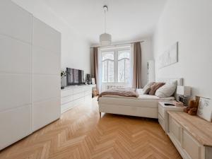 Pronájem bytu 2+kk, Praha - Vinohrady, Chodská, 56 m2