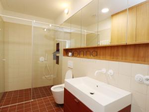 Pronájem bytu 2+kk, Praha - Dejvice, Fetrovská, 55 m2