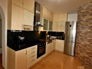Pronájem bytu 2+kk, Kroměříž, Nitranská, 70 m2