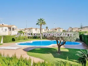 Prodej bytu 3+1, Torrevieja, Španělsko, 75 m2