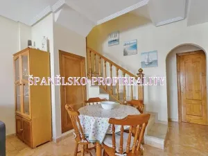 Prodej bytu 3+1, Torrevieja, Španělsko, 75 m2