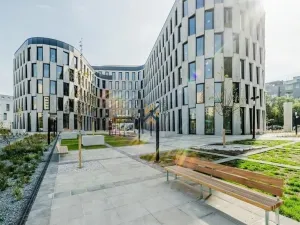 Pronájem kanceláře, Praha - Vokovice, Evropská, 600 m2