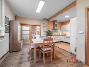 Prodej obchodního prostoru, Jablonec nad Nisou - Mšeno nad Nisou, Želivského, 300 m2