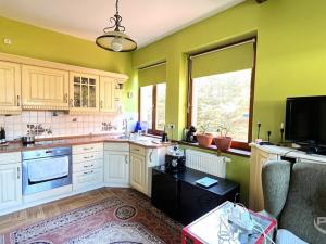 Prodej rodinného domu, Rabyně, 364 m2