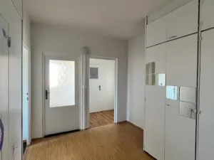 Pronájem bytu 2+1, Hradec Králové - Nový Hradec Králové, třída Edvarda Beneše, 78 m2
