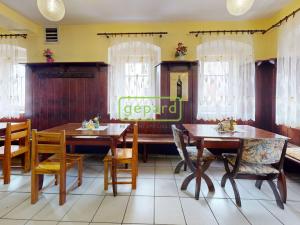 Prodej restaurace, Hora Svaté Kateřiny, nám. Pionýrů, 807 m2