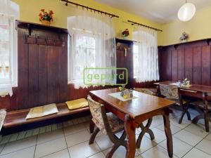 Prodej restaurace, Hora Svaté Kateřiny, nám. Pionýrů, 807 m2