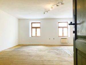 Pronájem kanceláře, Jílové u Prahy, Masarykovo náměstí, 34 m2