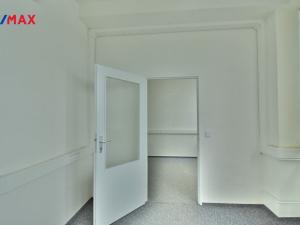 Pronájem kanceláře, Hradec Králové - Slezské Předměstí, Bratří Štefanů, 18 m2
