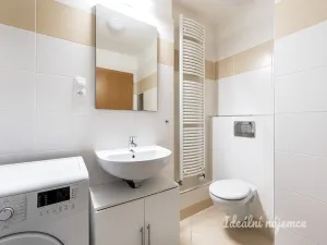 Pronájem bytu 1+kk, Praha - Zličín, Sazovická, 30 m2
