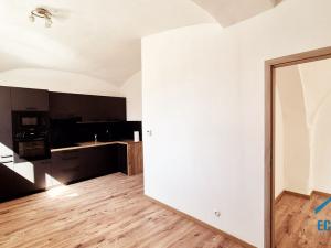 Pronájem bytu 2+kk, Brandýs nad Labem-Stará Boleslav - Stará Boleslav, Mariánské náměstí, 39 m2