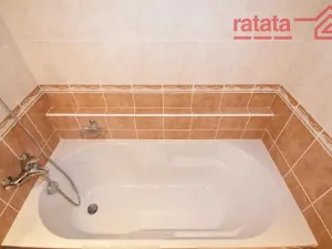 Pronájem bytu 2+1, Chomutov, Kamenný vrch, 58 m2