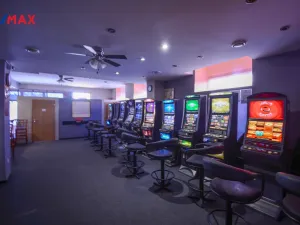 Prodej rodinného domu, Třebechovice pod Orebem, Masarykovo náměstí, 310 m2