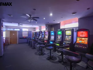 Prodej rodinného domu, Třebechovice pod Orebem, Masarykovo náměstí, 310 m2