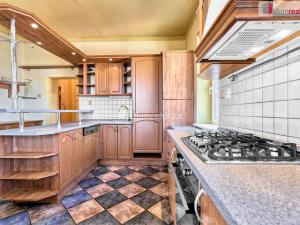 Prodej bytu 3+1, Karlovy Vary - Stará Role, Nerudova, 89 m2