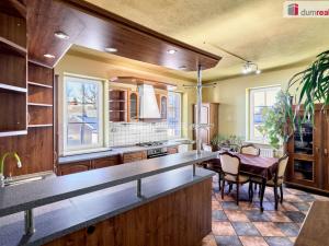 Prodej bytu 3+1, Karlovy Vary - Stará Role, Nerudova, 89 m2