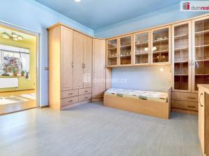 Prodej bytu 3+1, Karlovy Vary - Stará Role, Nerudova, 89 m2