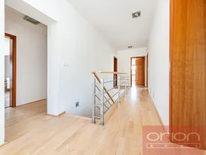 Pronájem rodinného domu, Praha - Jinonice, Vacínovská, 360 m2