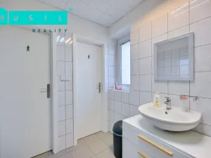 Prodej kanceláře, Olomouc - Neředín, 1500 m2