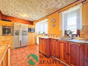 Prodej rodinného domu, Měrunice, 2560 m2