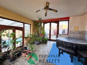 Prodej rodinného domu, Měrunice, 2560 m2