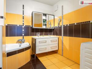 Prodej bytu 4+kk, Přezletice, U Ctěnického Potoka, 90 m2