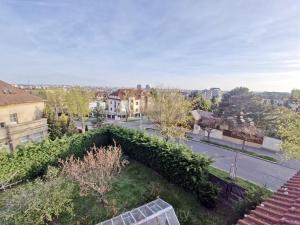 Prodej rodinného domu, Praha - Strašnice, Na Třebešíně, 259 m2