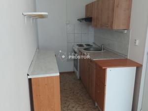 Pronájem bytu 1+kk, Ústí nad Labem, V Oblouku, 31 m2