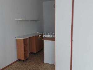 Pronájem bytu 1+kk, Ústí nad Labem, V Oblouku, 31 m2