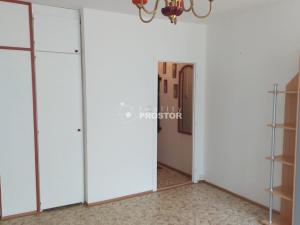 Pronájem bytu 1+kk, Ústí nad Labem, V Oblouku, 31 m2