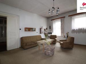 Prodej bytu 2+1, Nejdek, náměstí Karla IV., 74 m2