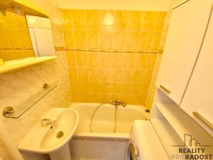 Prodej bytu 2+1, Olomouc, Hněvotínská, 55 m2