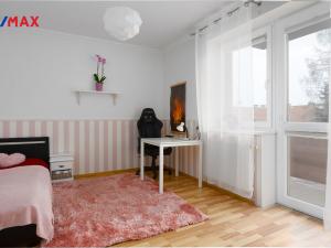 Prodej bytu 3+kk, Karlovy Vary - Drahovice, Zbrojnická, 91 m2