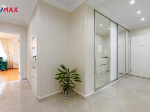 Prodej bytu 3+kk, Karlovy Vary - Drahovice, Zbrojnická, 91 m2