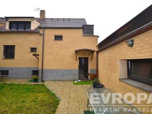 Pronájem kanceláře, Praha - Dolní Chabry, Kobyliská, 225 m2