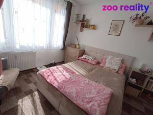 Prodej bytu 3+1, Volary, Sídl. Míru, 65 m2