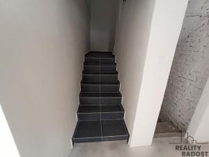 Prodej rodinného domu, Veltruby, K zastávce, 140 m2