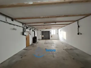 Pronájem výrobních prostor, Skuteč, Zvěřinova, 118 m2